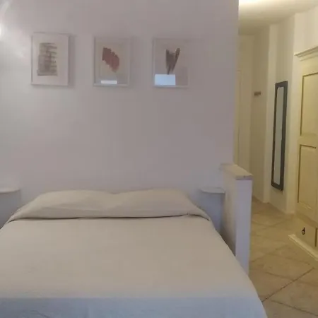 Red - Monolocale Appartement